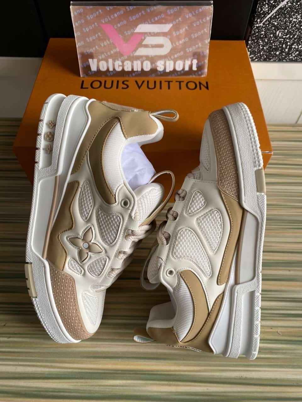 LV Skate Sneaker Beige White 1AARQH