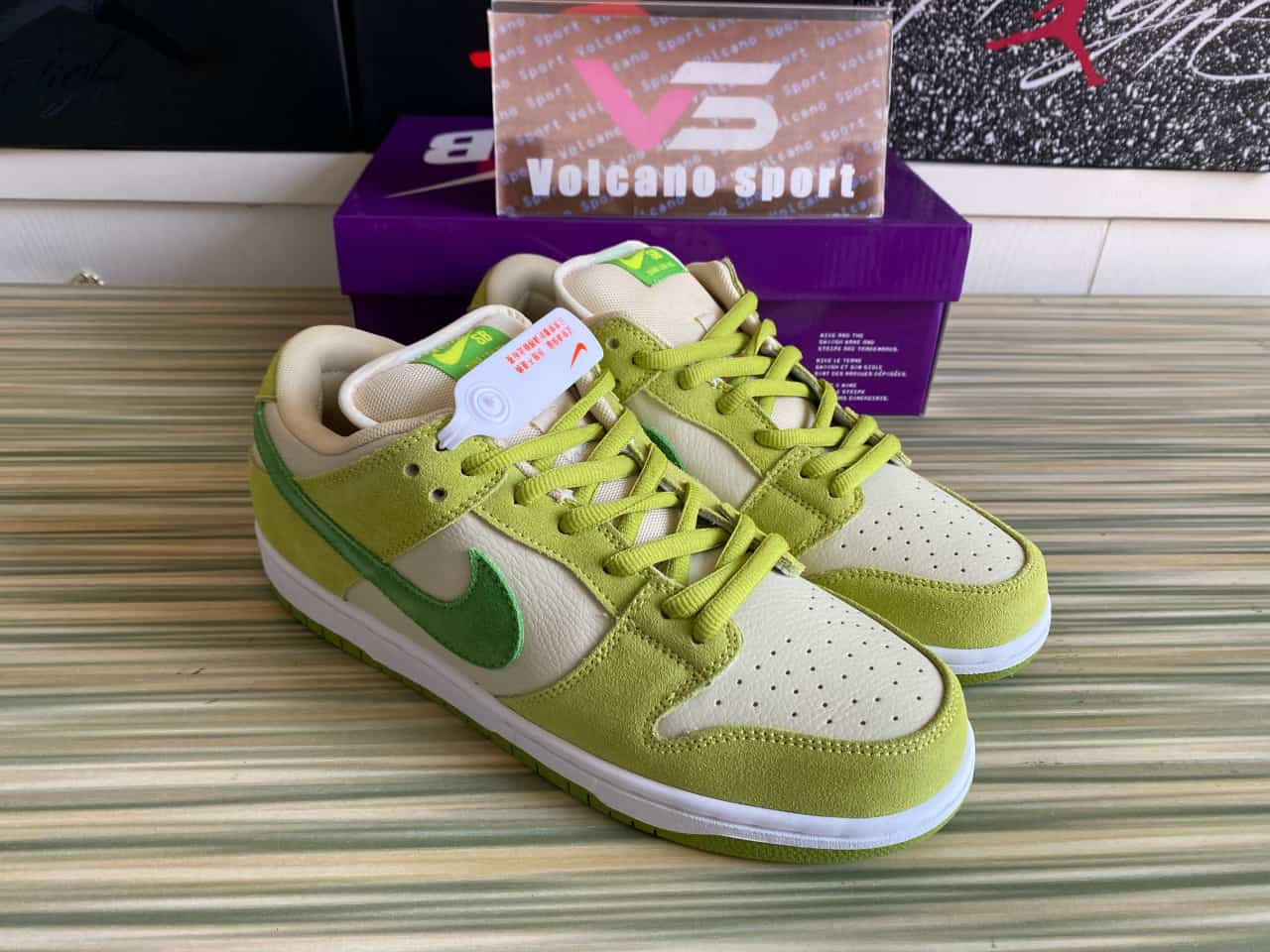 Dunk Low Green Apple DM0807-300