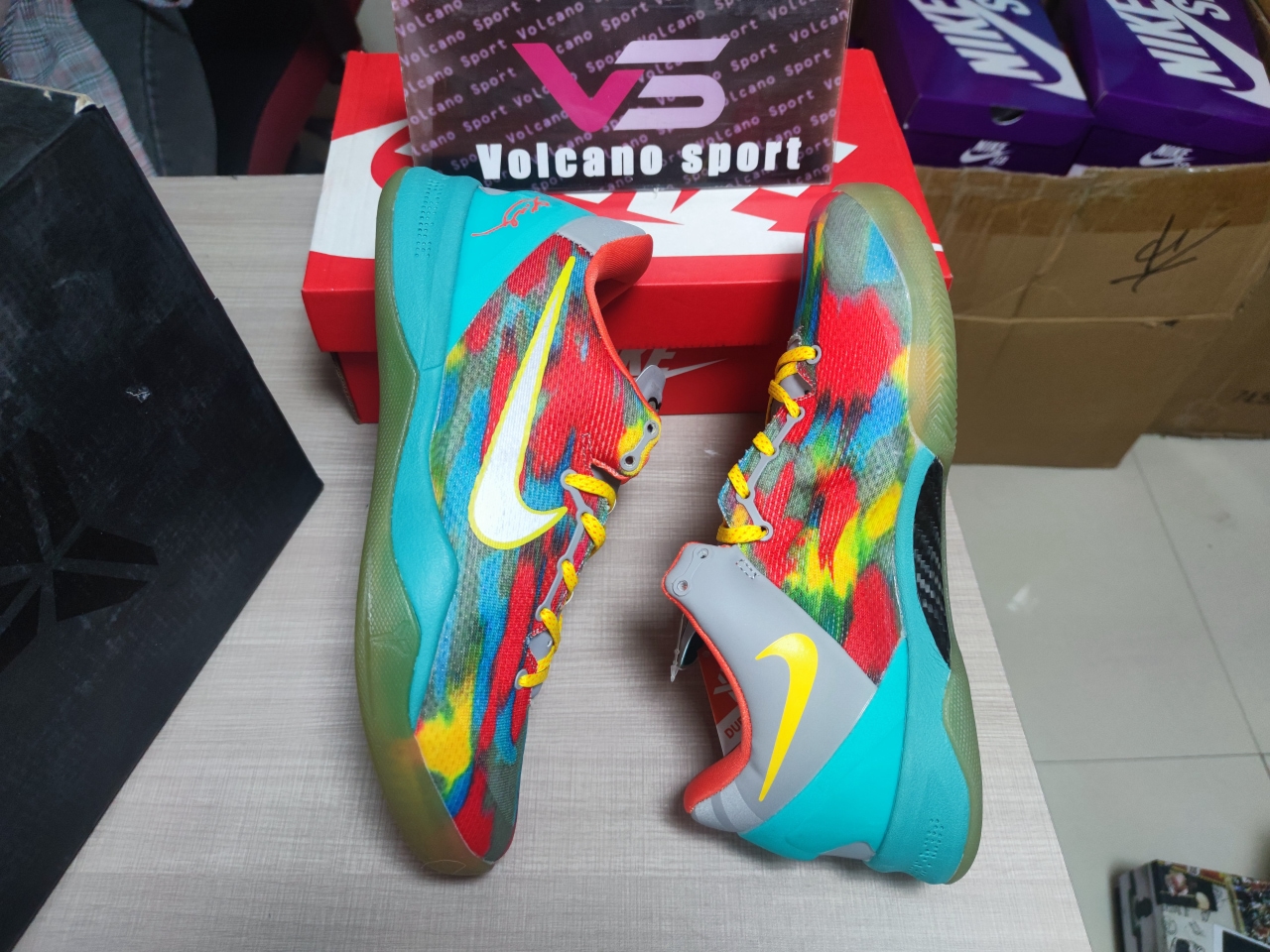 KOBE VIII Orange red 555286 002