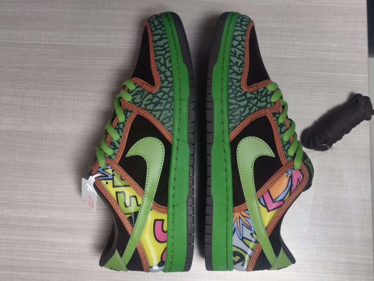 SB Dunk Low De La Soul 789841 332