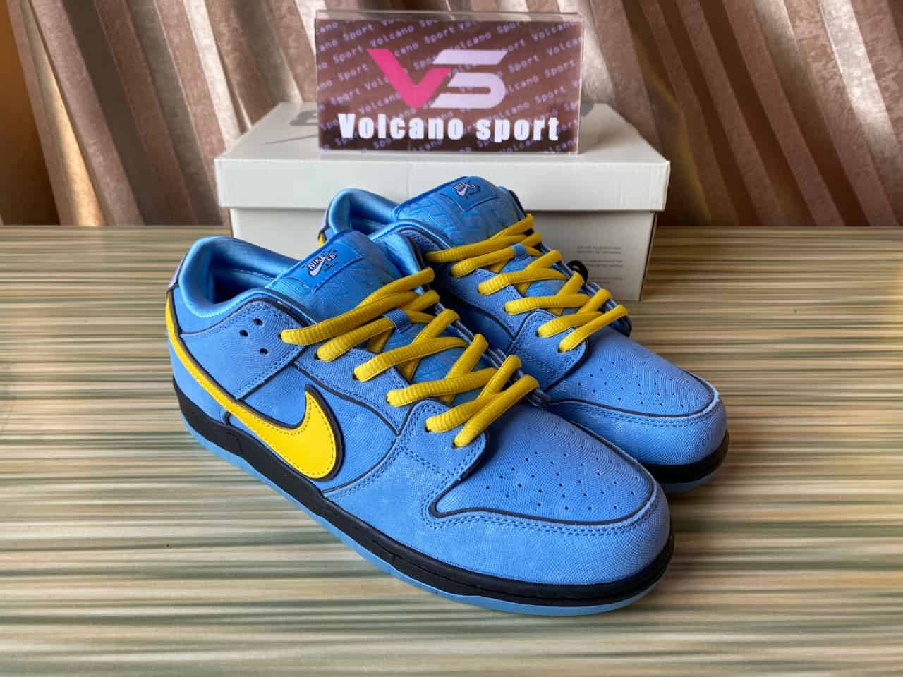 Nike SB Dunk Low The Powerpuff Girls Bubbles FZ8320-400