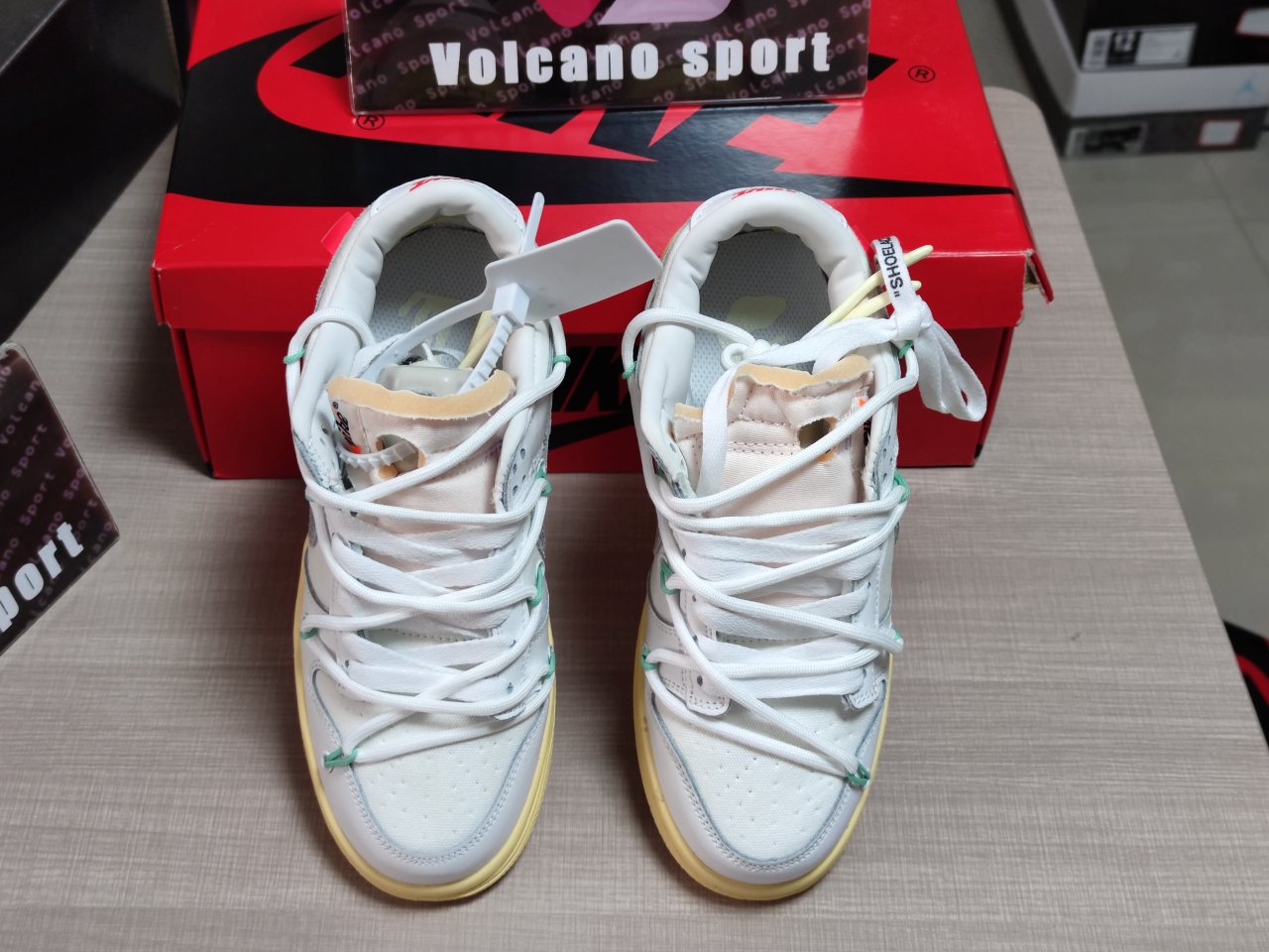Dunk Low Off-White Lot 1 DM1602 127