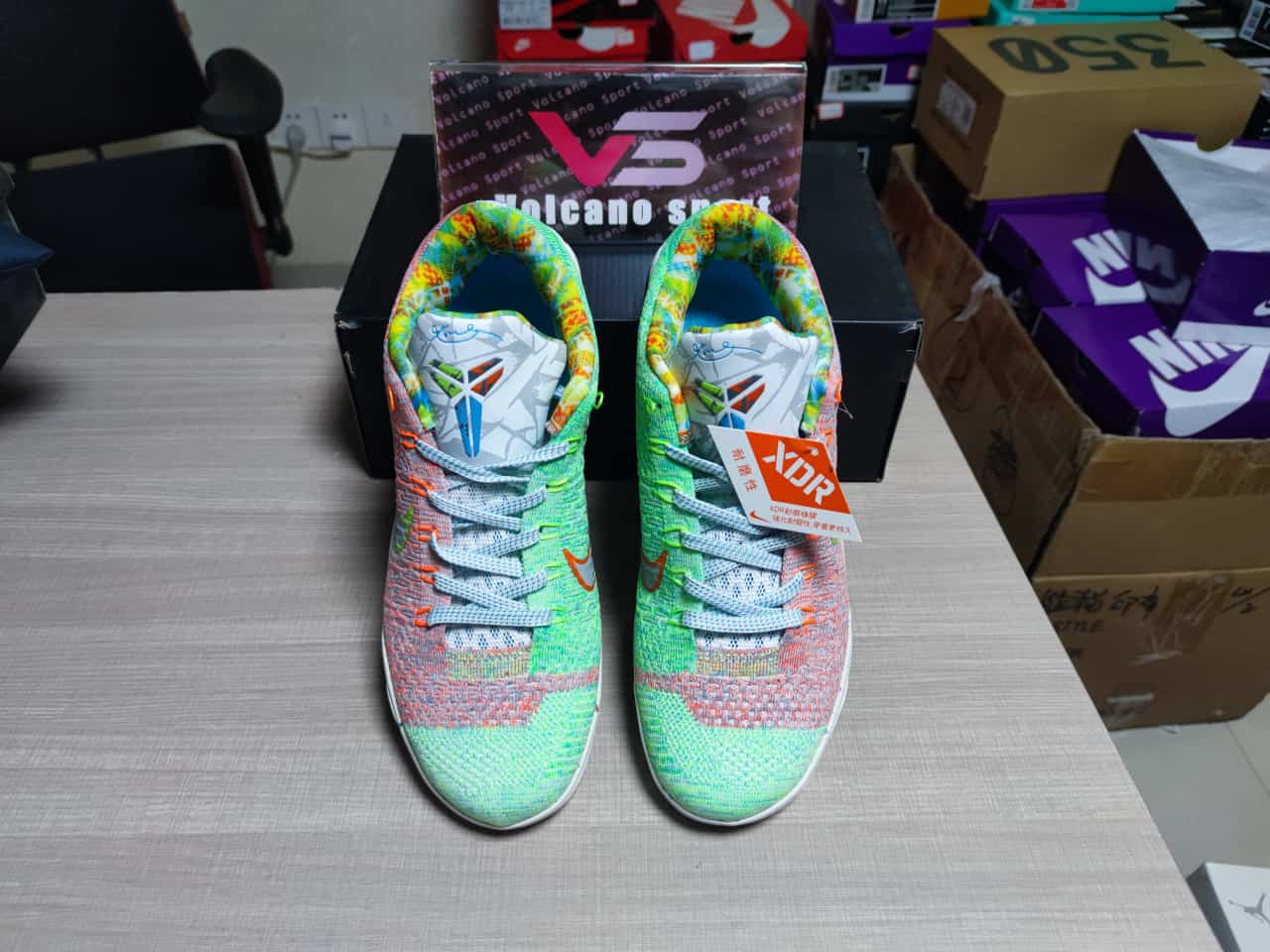 ZOOM KOBE IX 678301 904