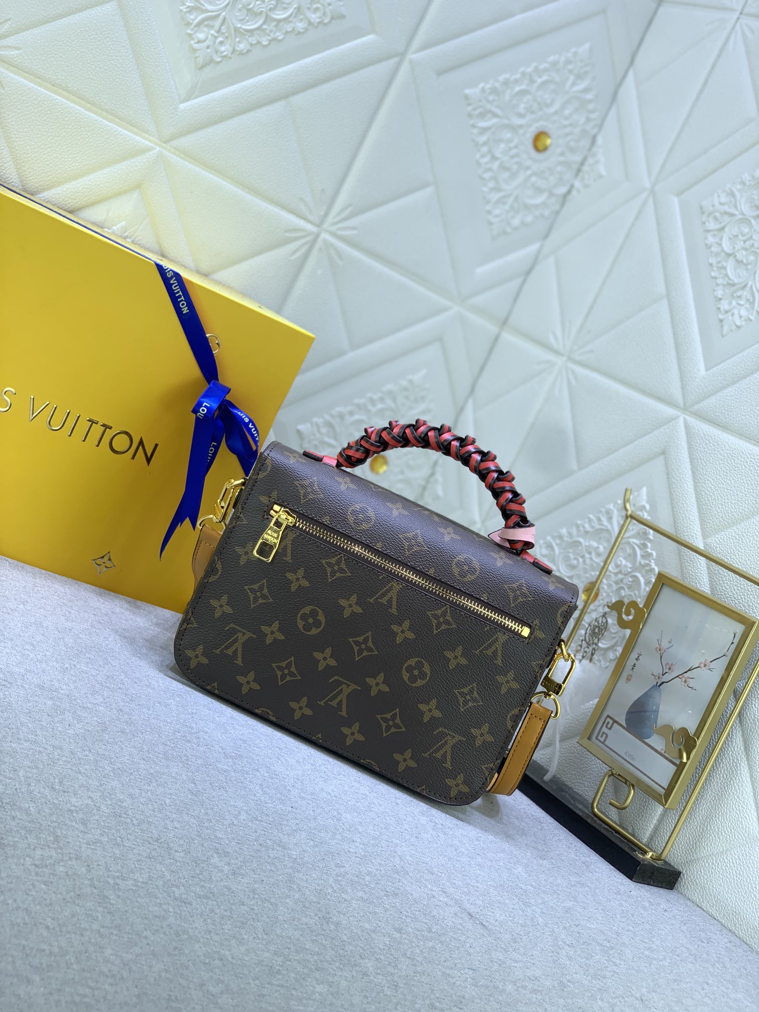 Louis Vuitton POCHETTE METIS M40780 25.0 x 19.0 x 7.0 cm