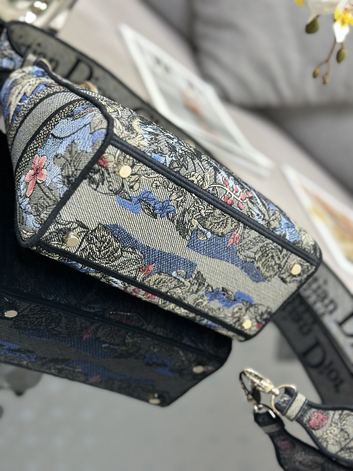 Dior Lady D-Lite 6605 (2) 24 x 20 x 11cm