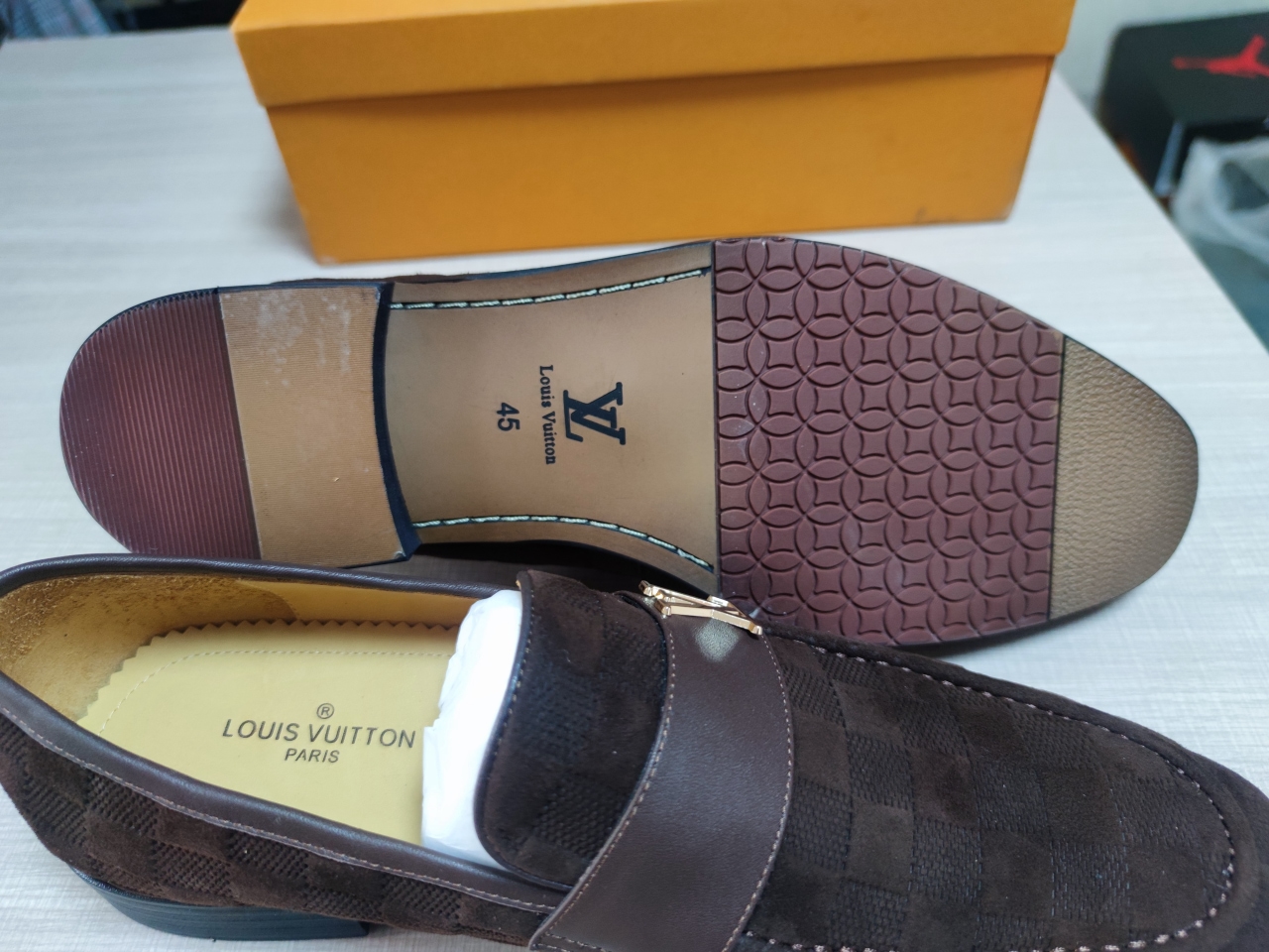 LV Casual leather shoes Brown