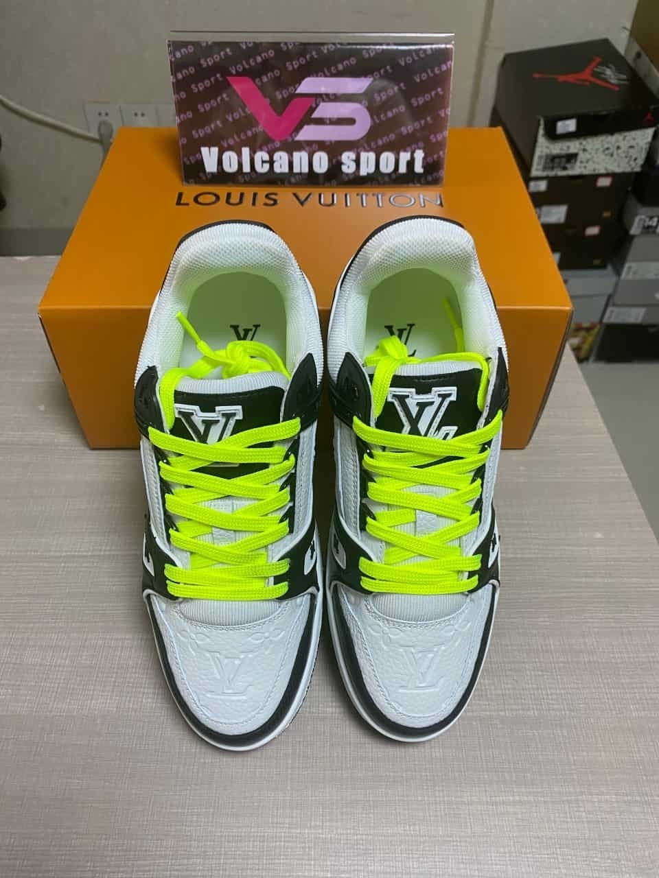 Louis Vuitton LV Trainer BLACK/WHITE