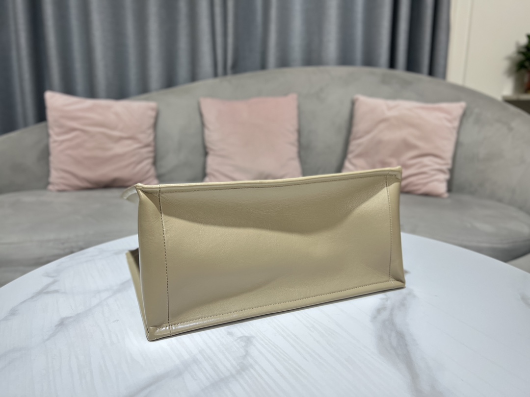 DIOR ESSENTIAL 3 (4)