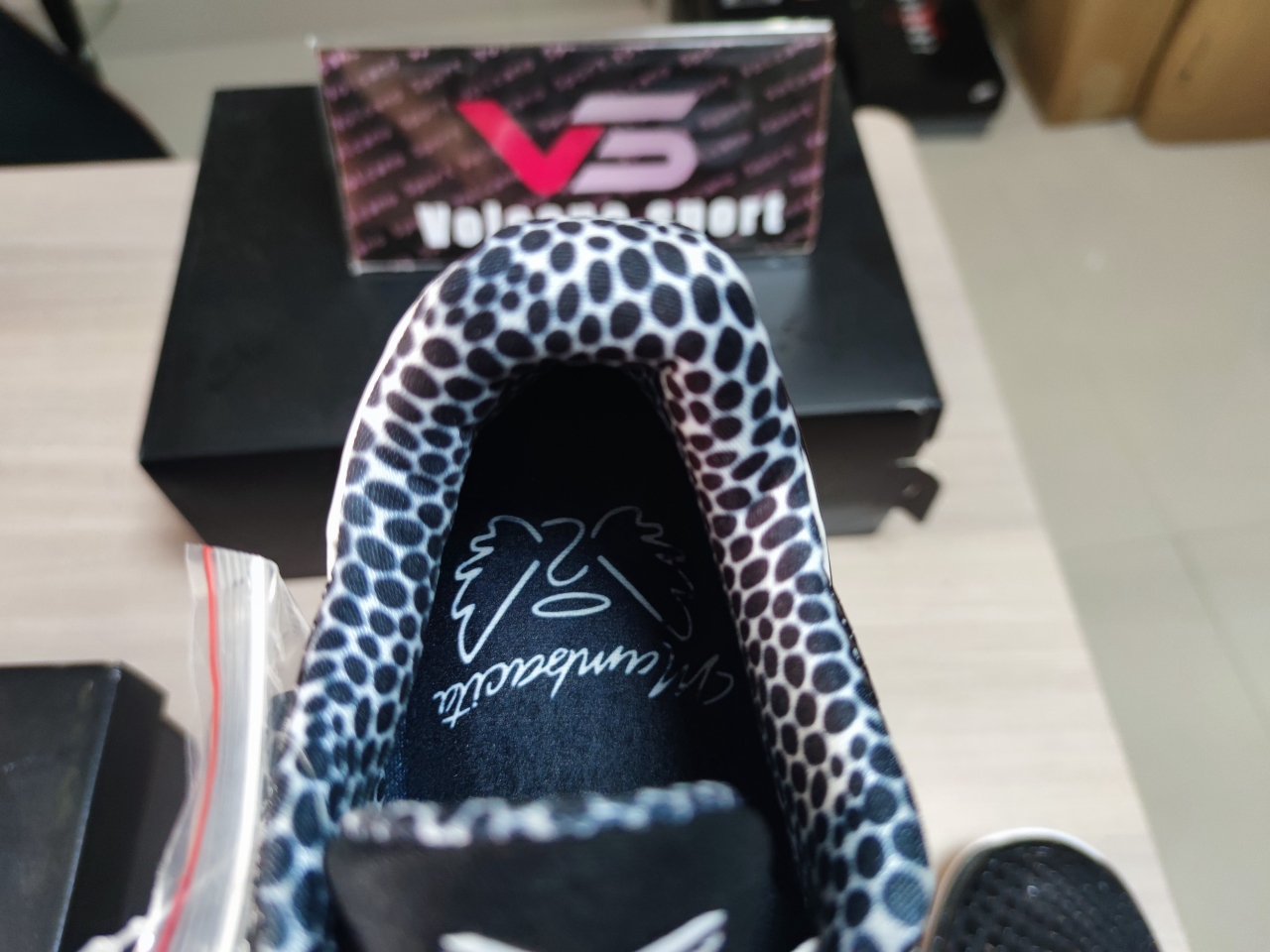 Kobe 6 Protro Mambacita Sweet 16 CW2190 002