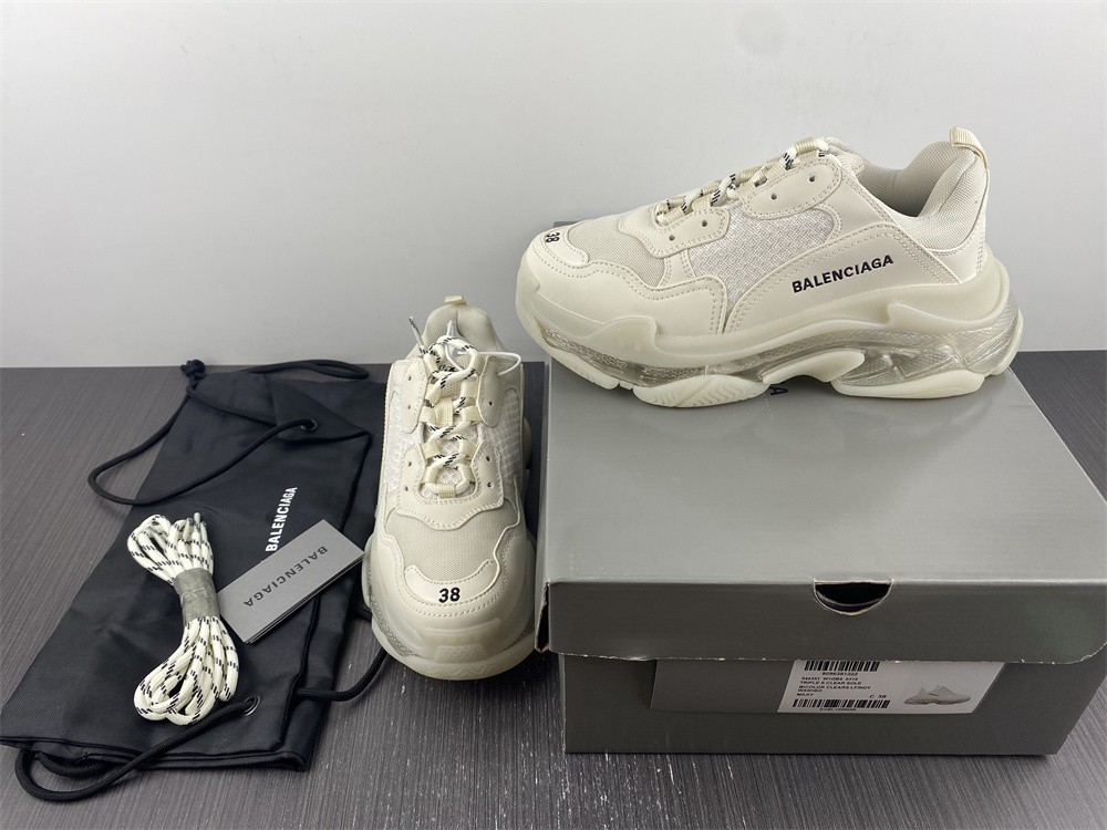 Balenciaga Triple S Sneaker EU 38/US 8 OffWhite