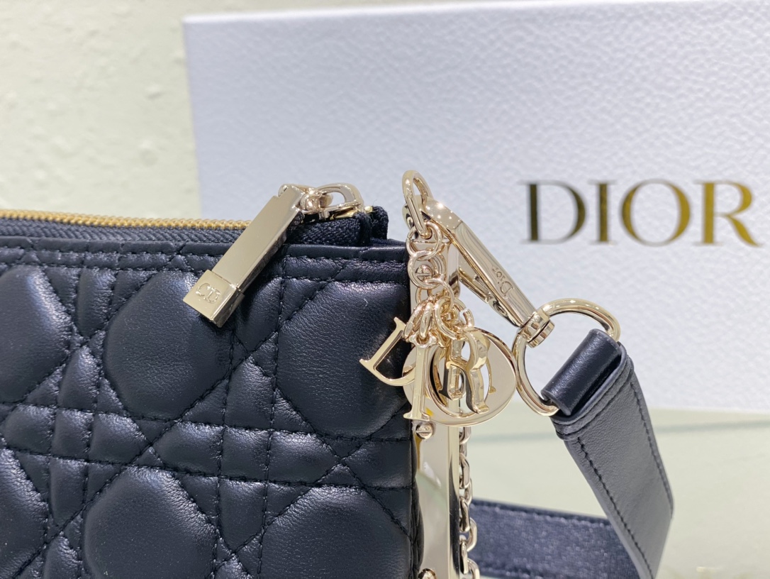 DIOR CLUB 3 (17) 27 x 12 x 5cm