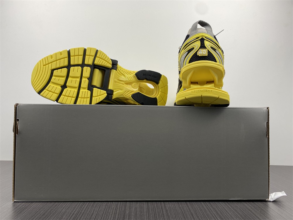 Balenciaga Balenciaga xpander sneakers yellow