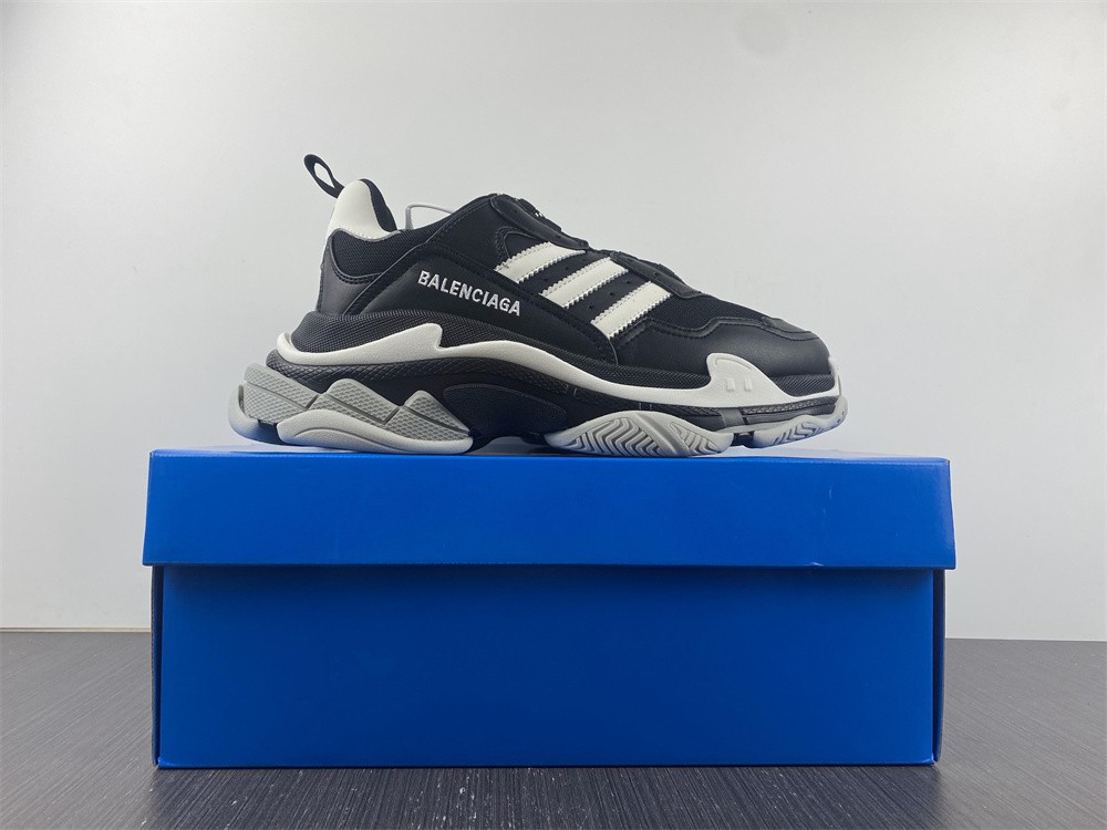 Balenciaga x adidas Triple S sneakers 'Black White