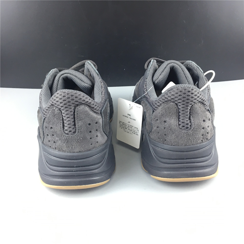 adidas Yeezy Boost 700Utility Black