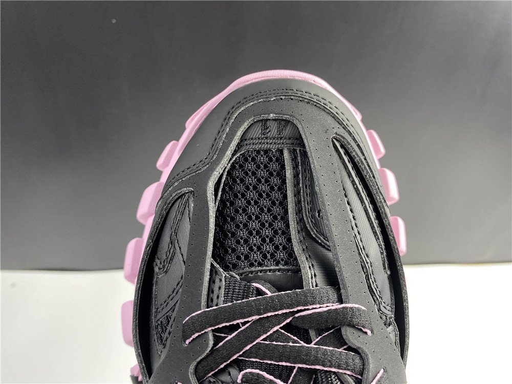 Balenciaga Track Low-top Sneakers In Black - Pink