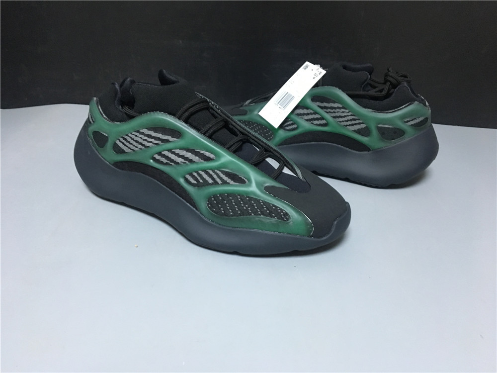adidas Yeezy 700 V3Alvah