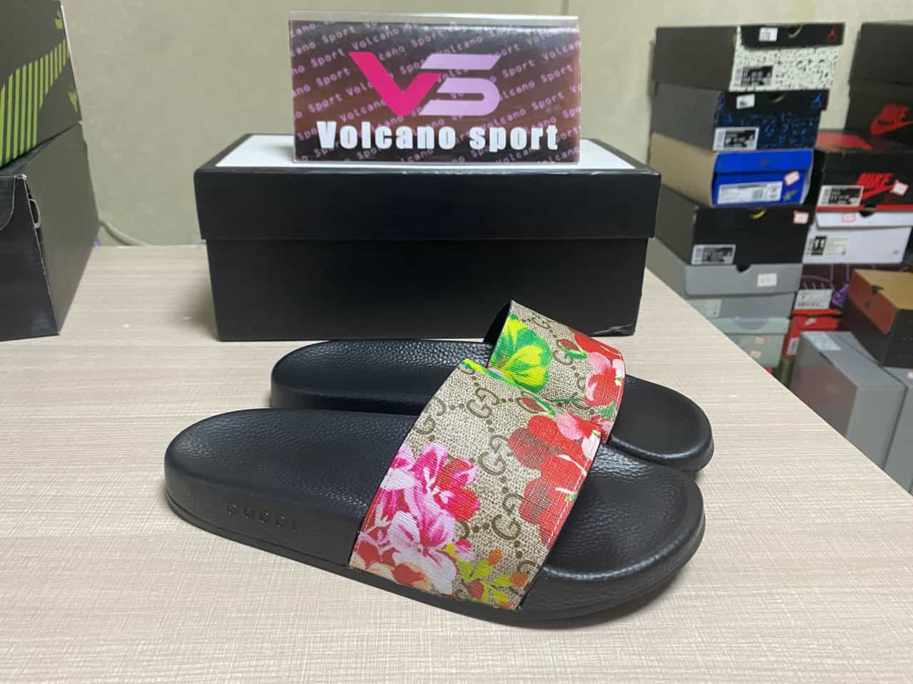 GUCCI GG Supreme Floral Slide Sandals