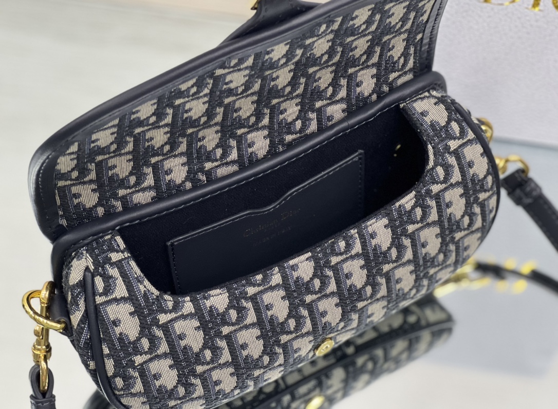 Dior Bobby 9327 (8) 21*5*12cm