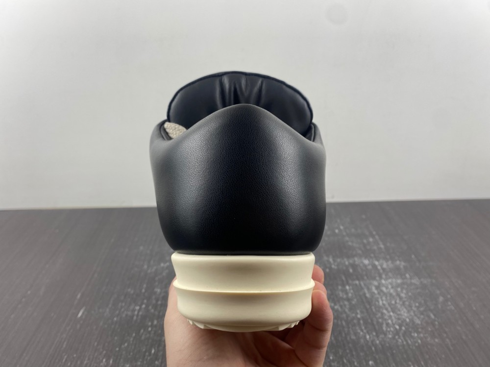 Jumbo Laced Padded Low RU02C7893 LLPW2