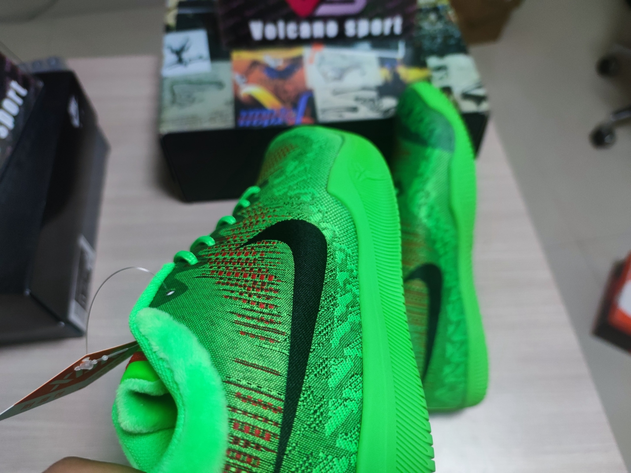 KOBE Mamba Rage Low PE 908974 300