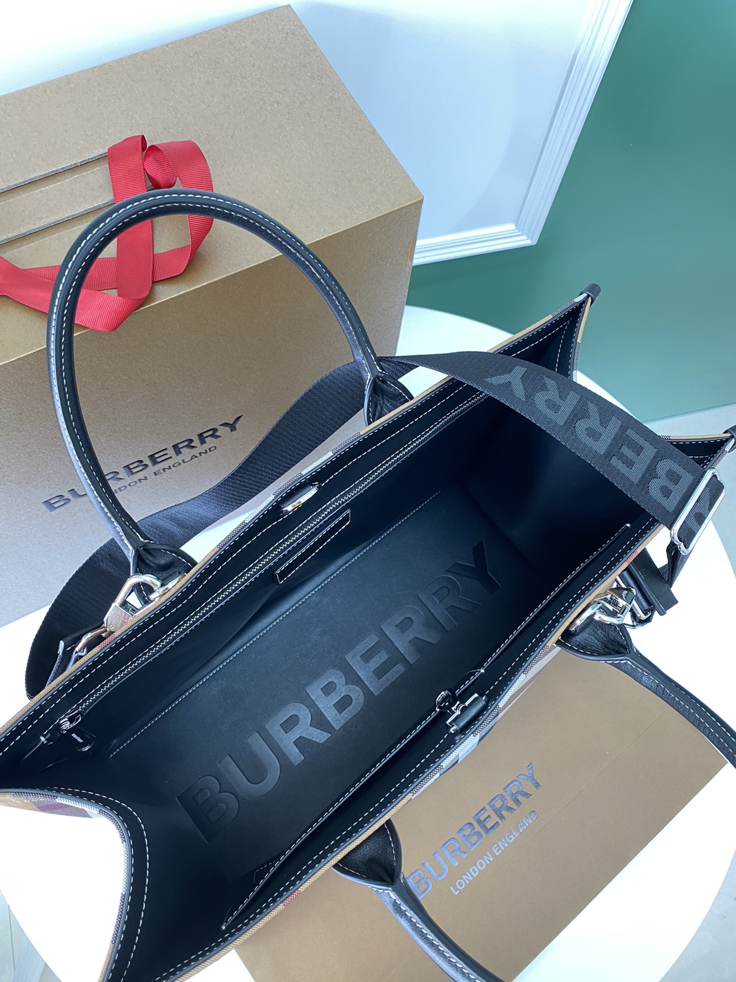 Burberry 894170 45x34x19cm