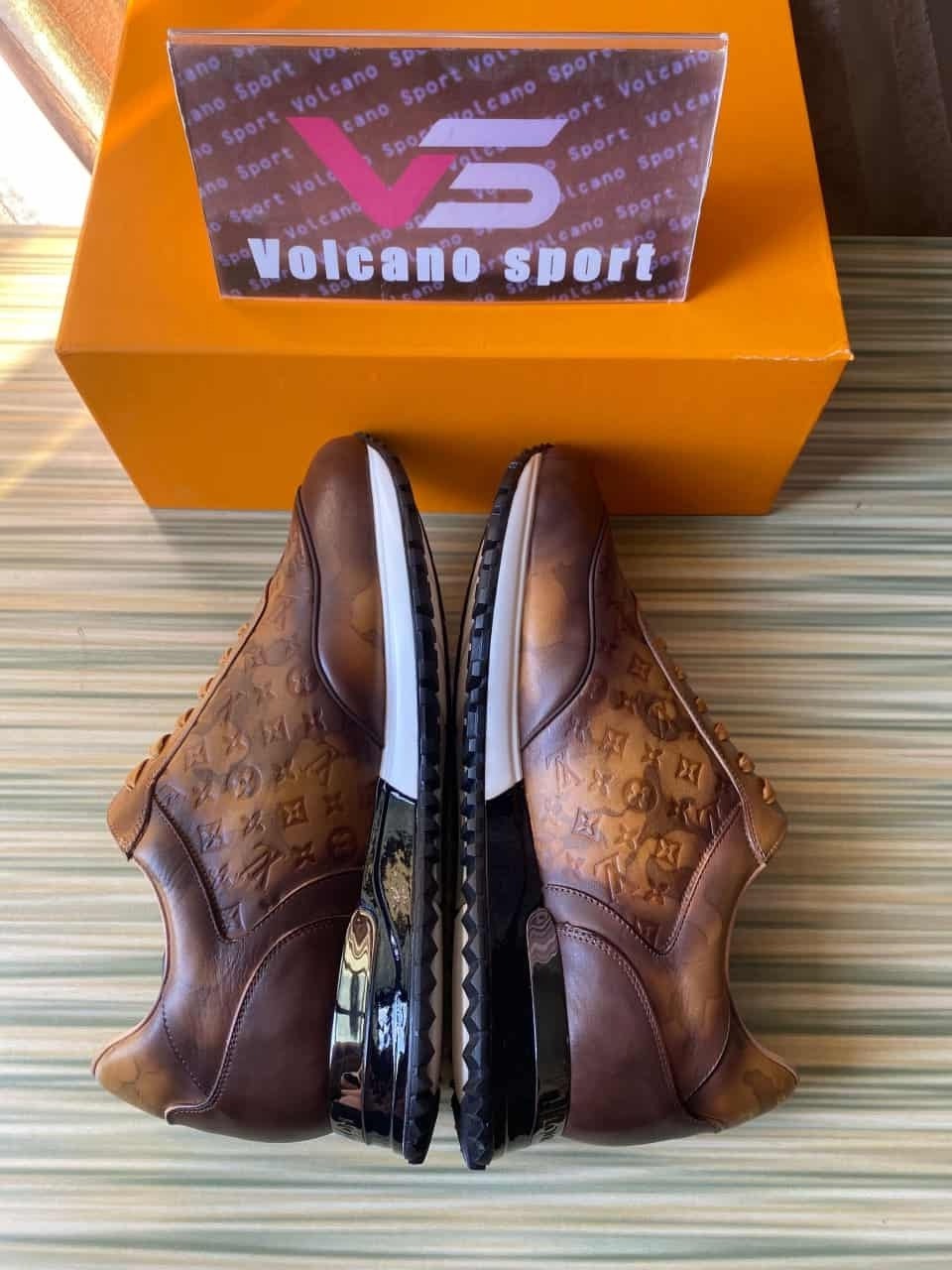 LV Brown leather sneakers MD1082