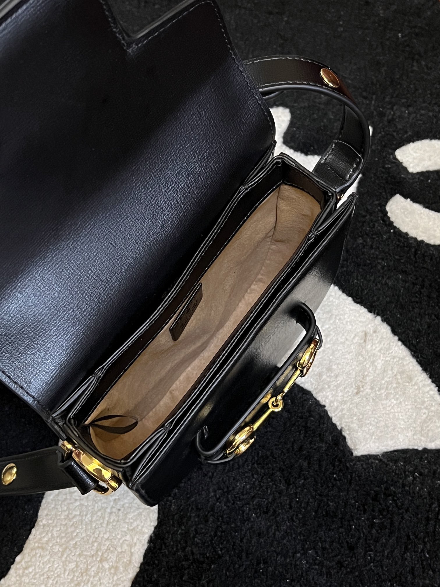 GUCCI 760191 18X17X6.5