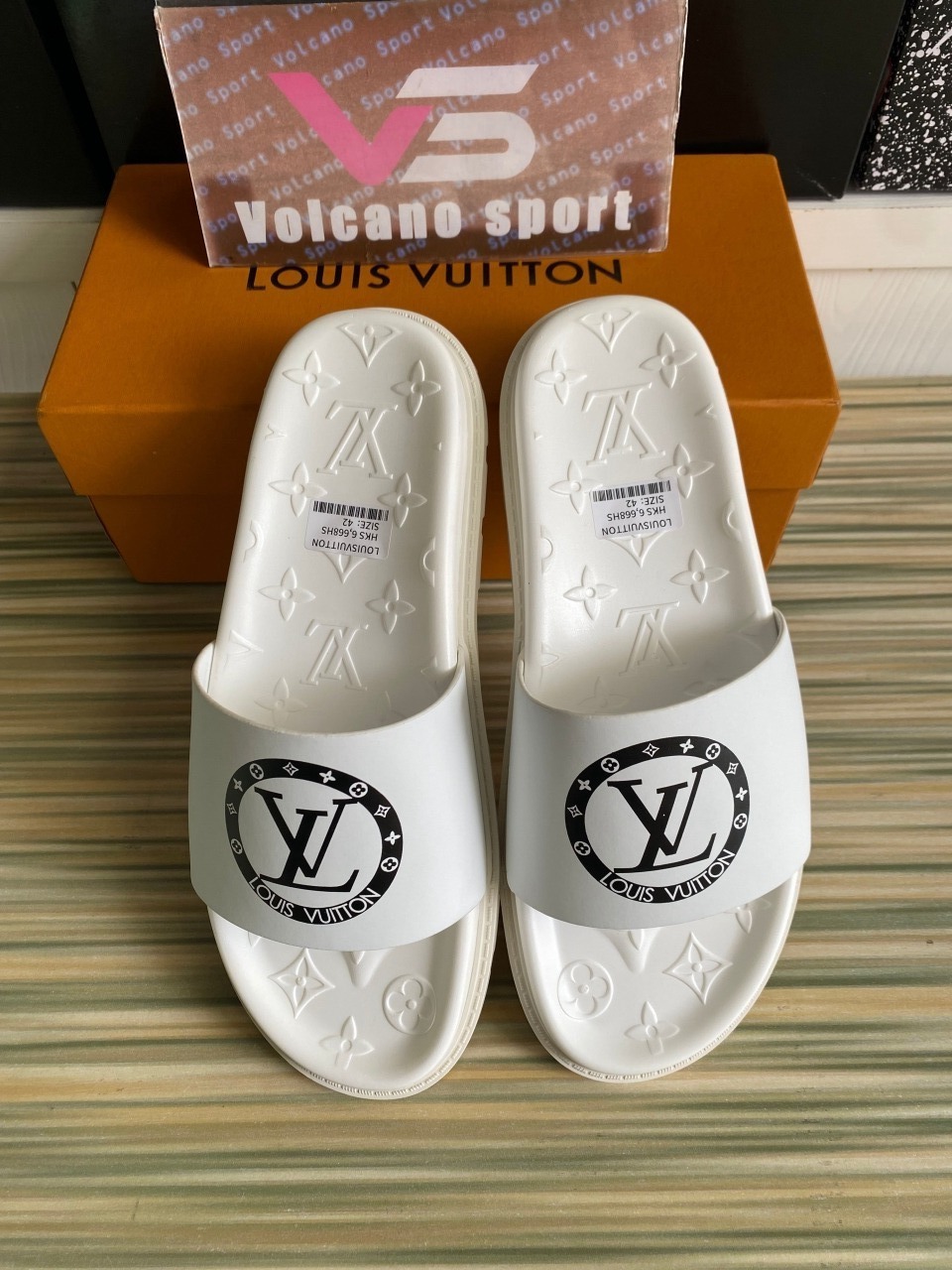 LV Slippers White