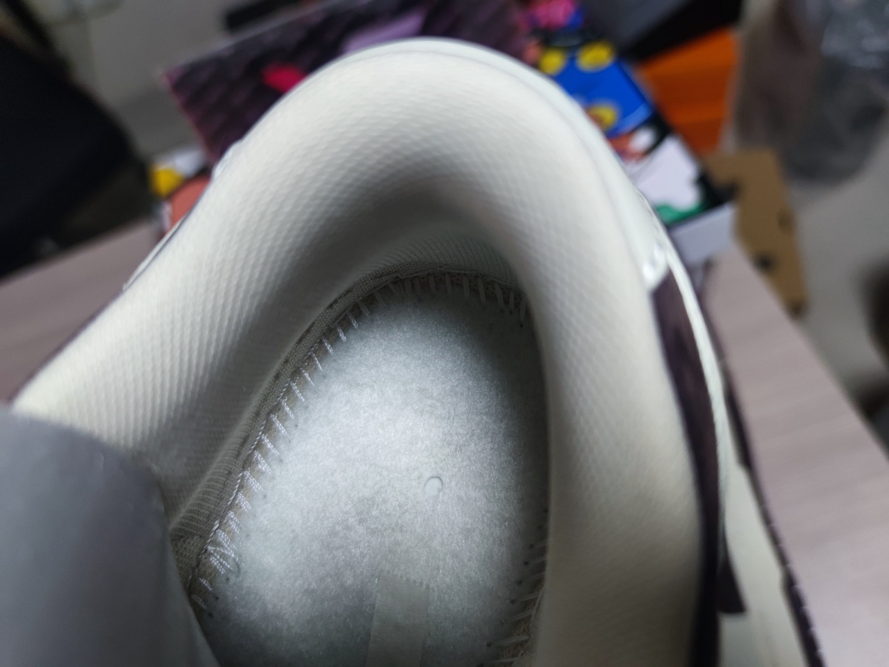 Dunk Low Beige Chocolate DN0068 226