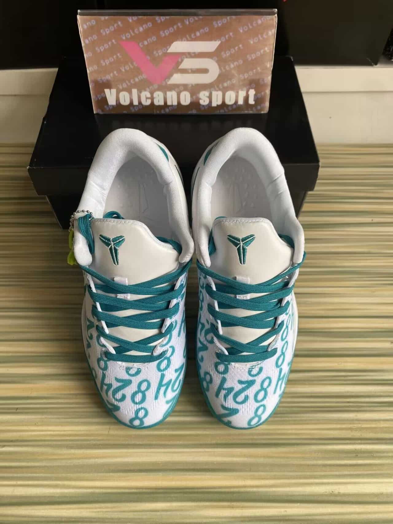 Kobe 8 Protro Radiant Emerald FQ3549-101