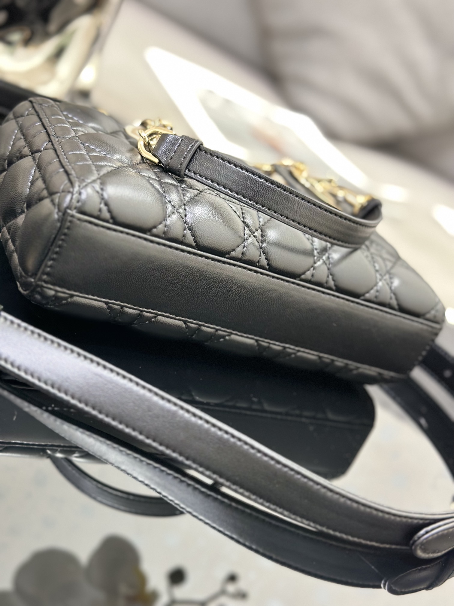 Dior Lady M0613(2) 22 x 12 x 6cm