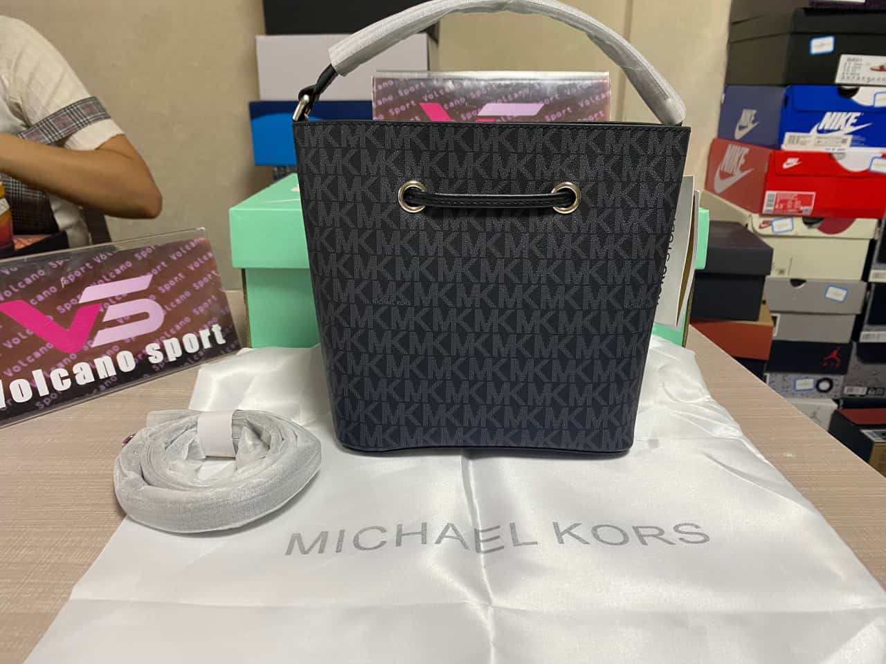 Michael Kors Bucket Crossbody Bag-Black