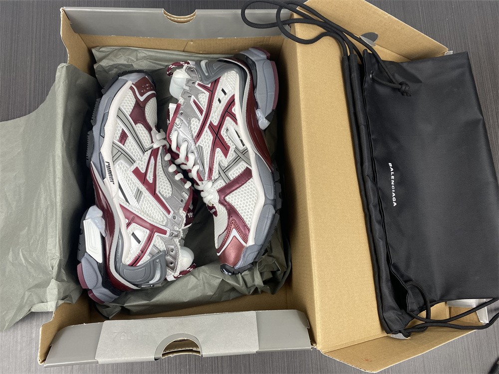 Balenciaga RunnerBurgundy (Women's)