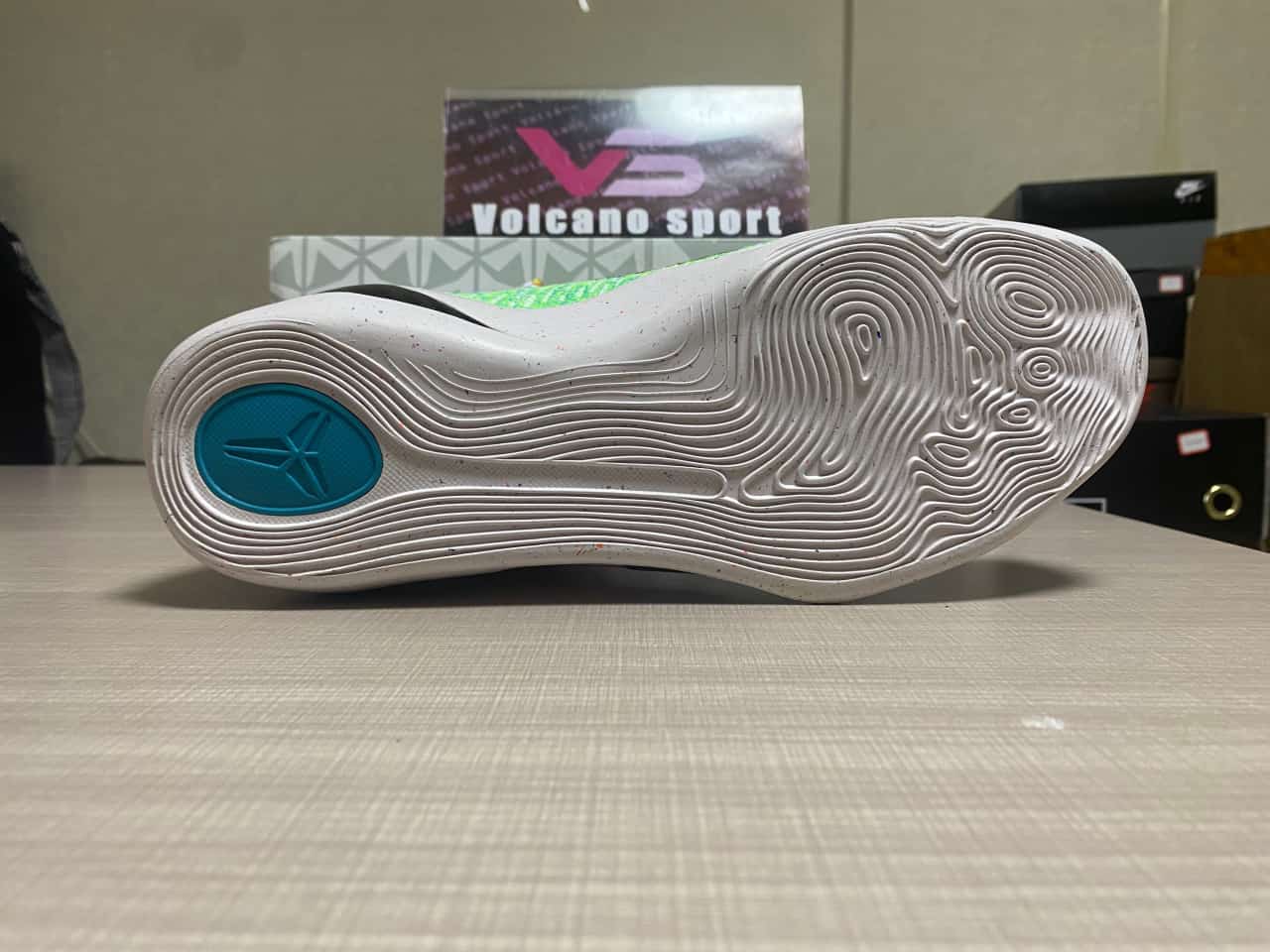 Nike Kobe 9 Elite What the Kobe 678301-904