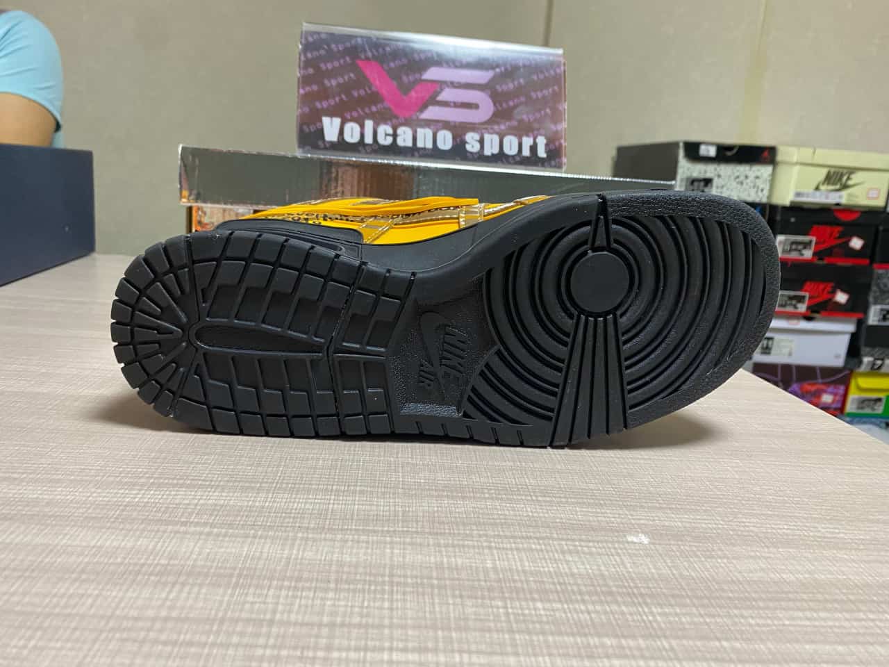 Air Rubber Dunk Off-White University Gold CU6015-700