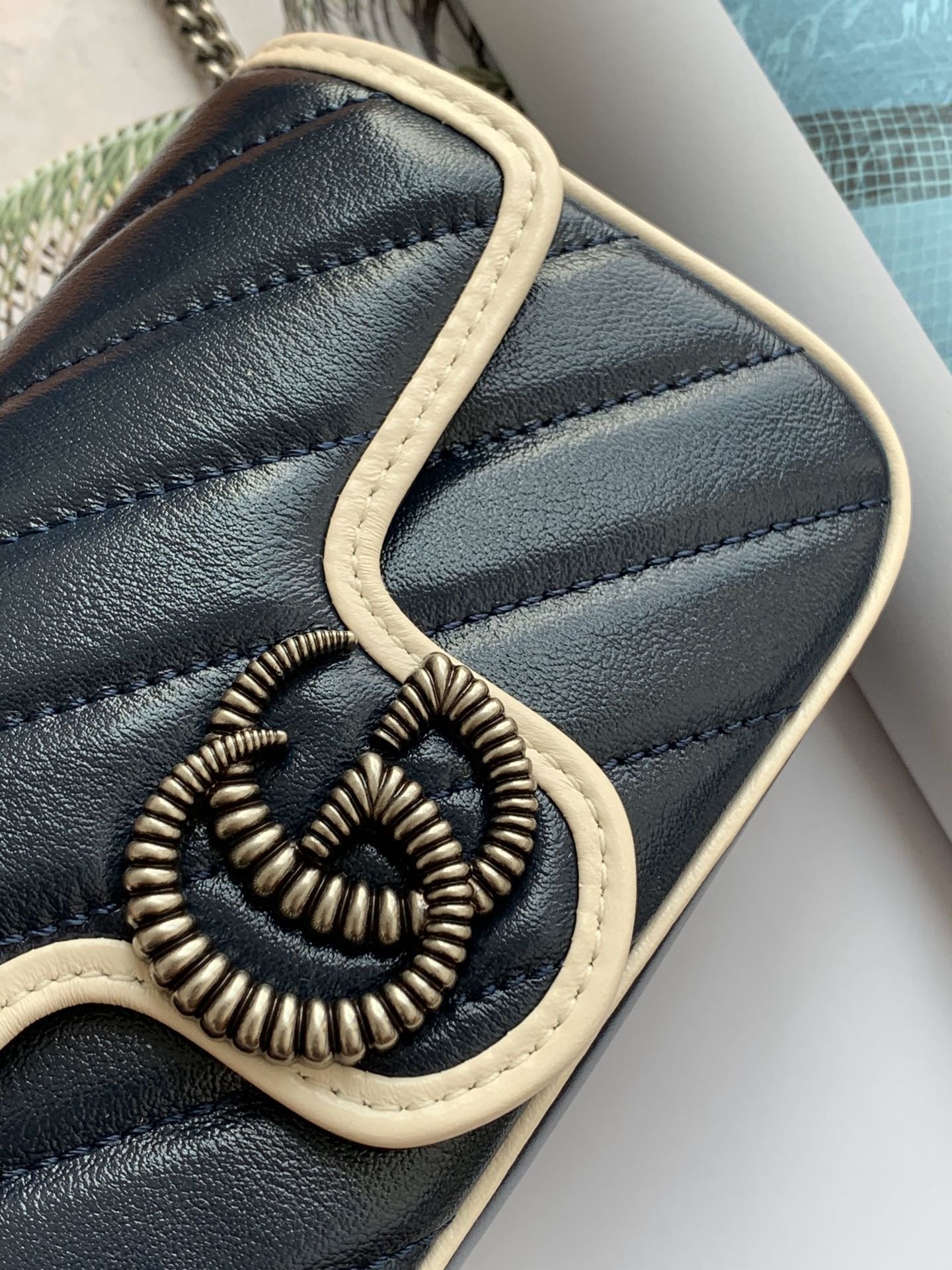 GUCCI Marmont 574969 17.5/11.5/4cm