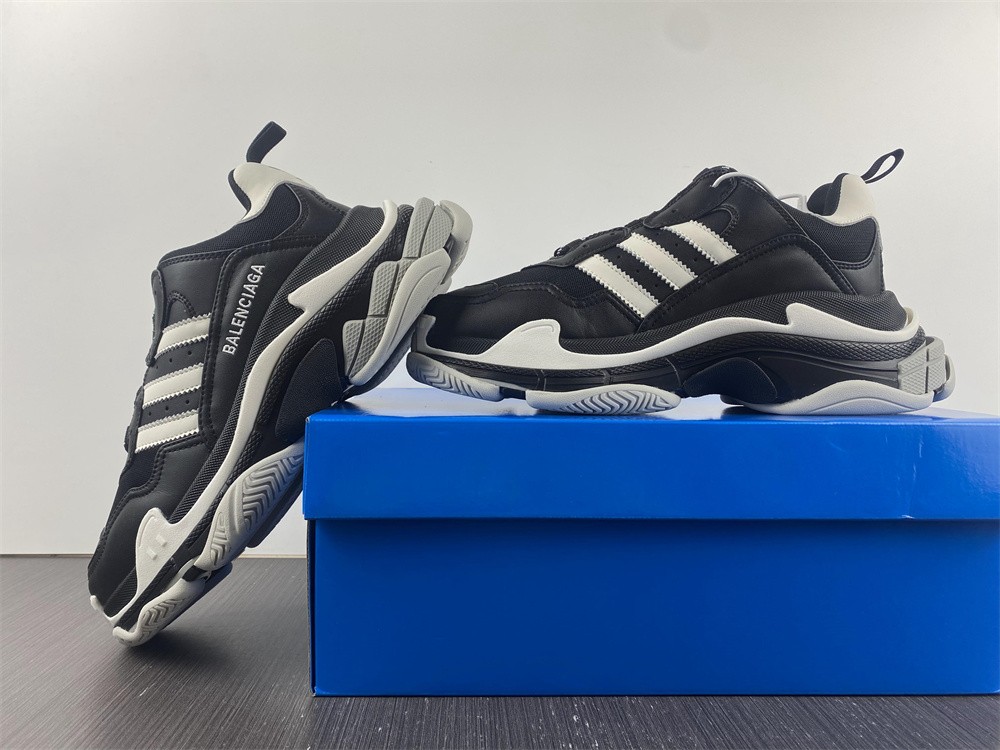 Balenciaga x adidas Triple S sneakers 'Black White