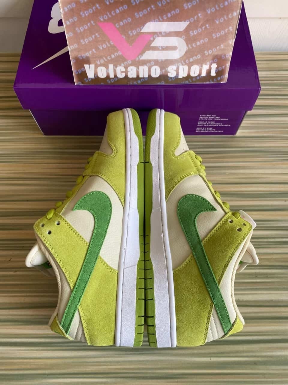 Dunk Low Green Apple DM0807-300