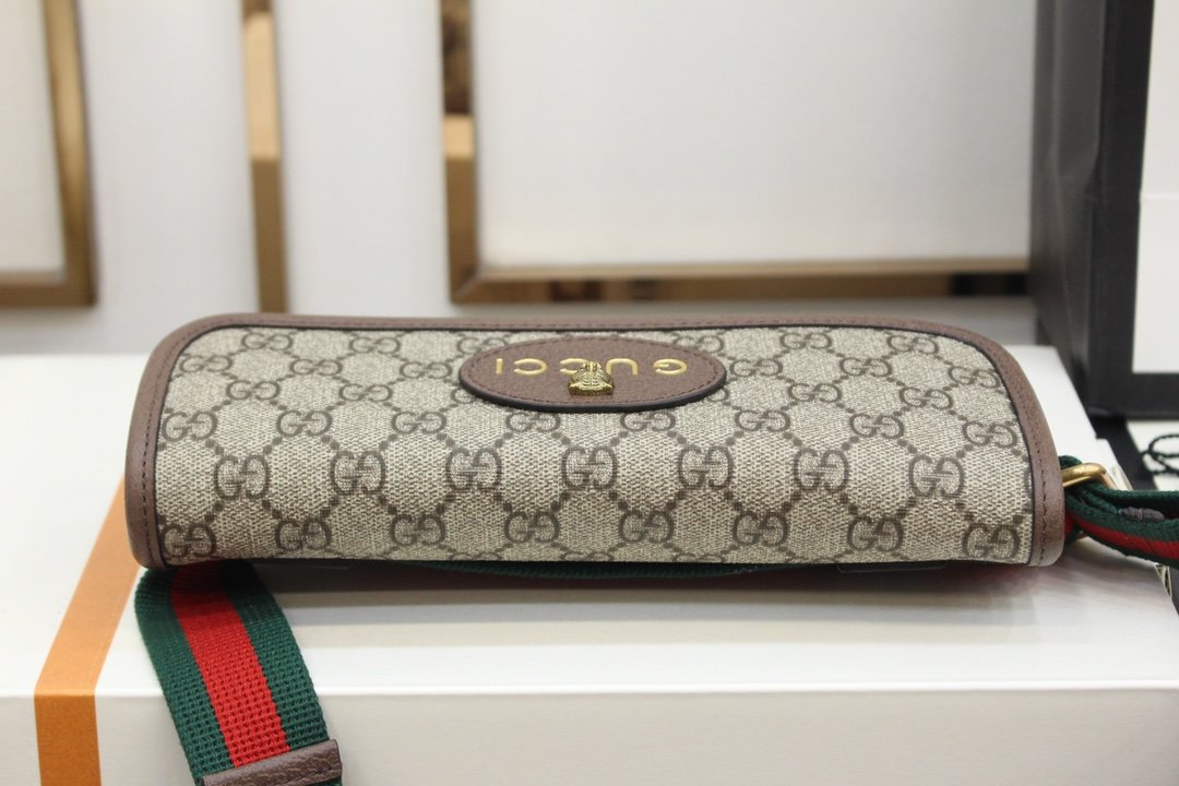GUCCI Totem GG Superme 493930 24*16.5*4cm