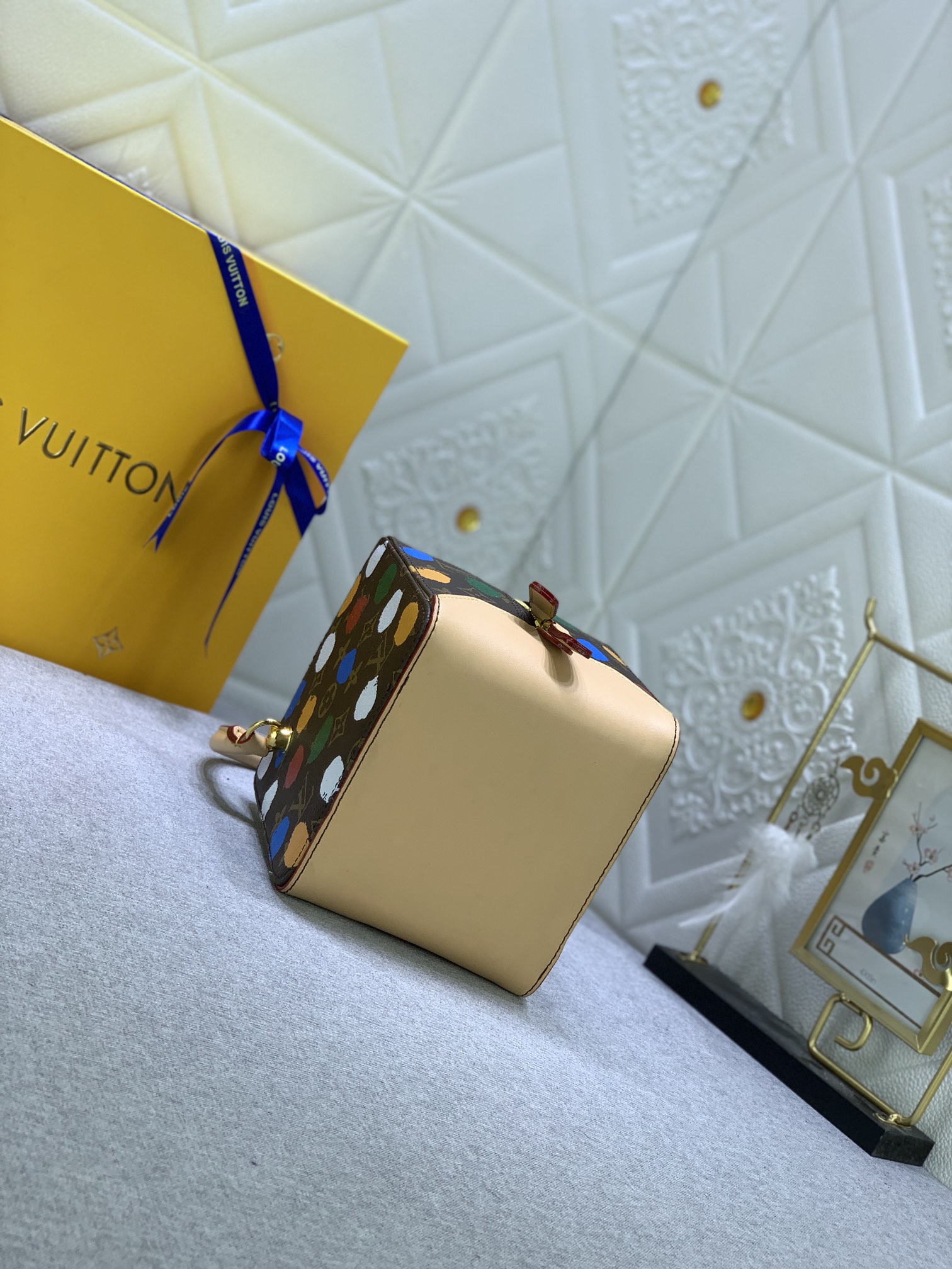 Louis Vuitton x YK Square Bag M21778 16x16x16cm