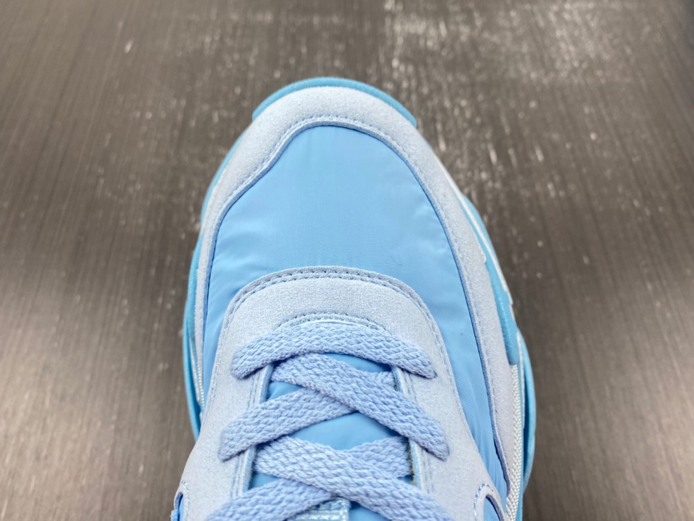 BALENCIAGA TRIPLE S 710156 W3CU2 4045