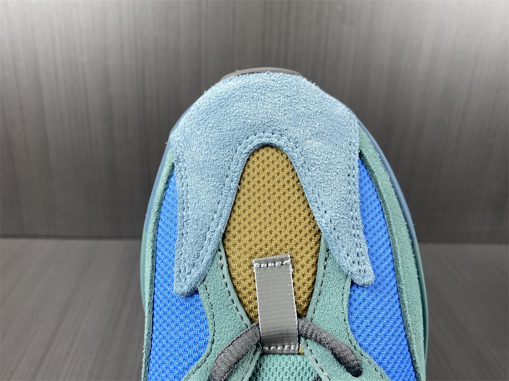 Adidas Yeezy700 Fadazu