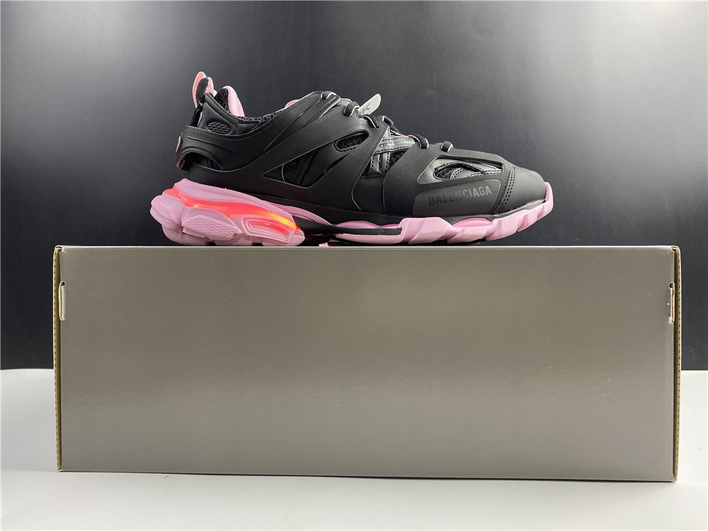 Balenciaga Track Low-top Sneakers In Black - Pink