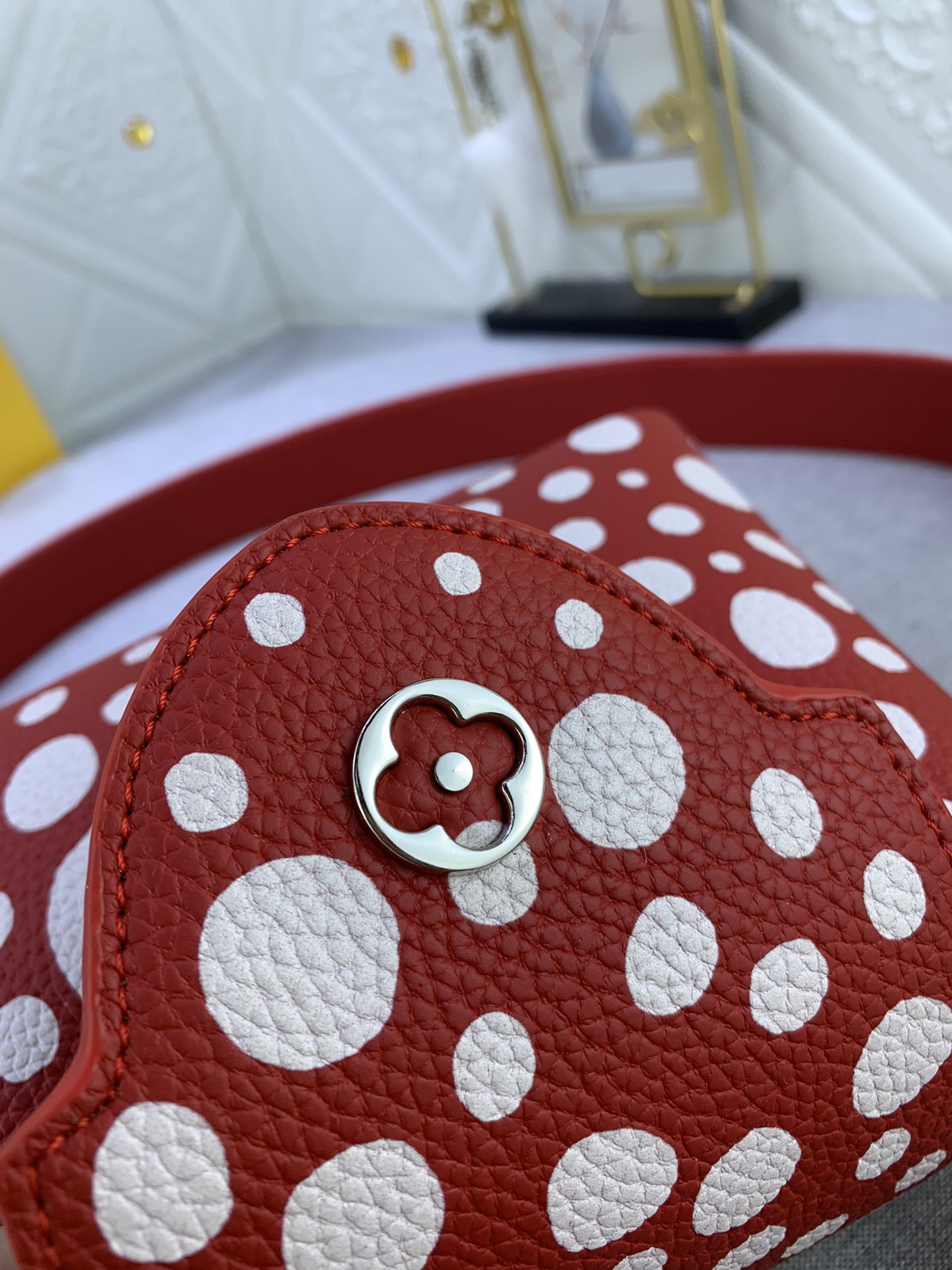 Louis Vuitton x YK Capucines M21663 (12) 31.5x20x11cm