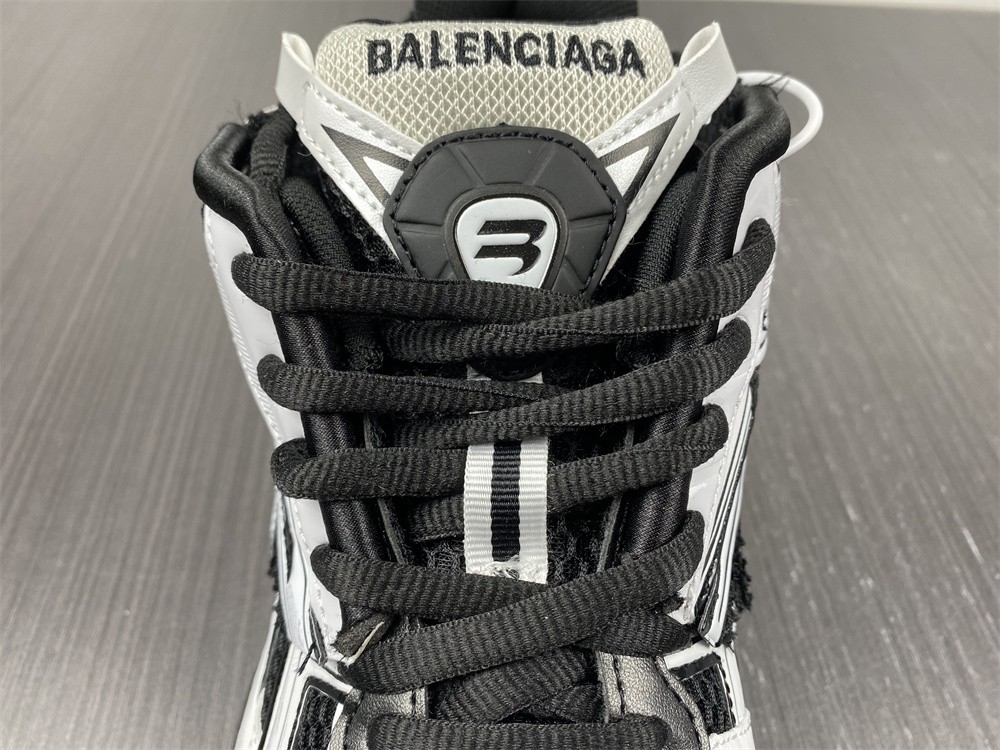 Balenciaga Runner 7.0 Black White