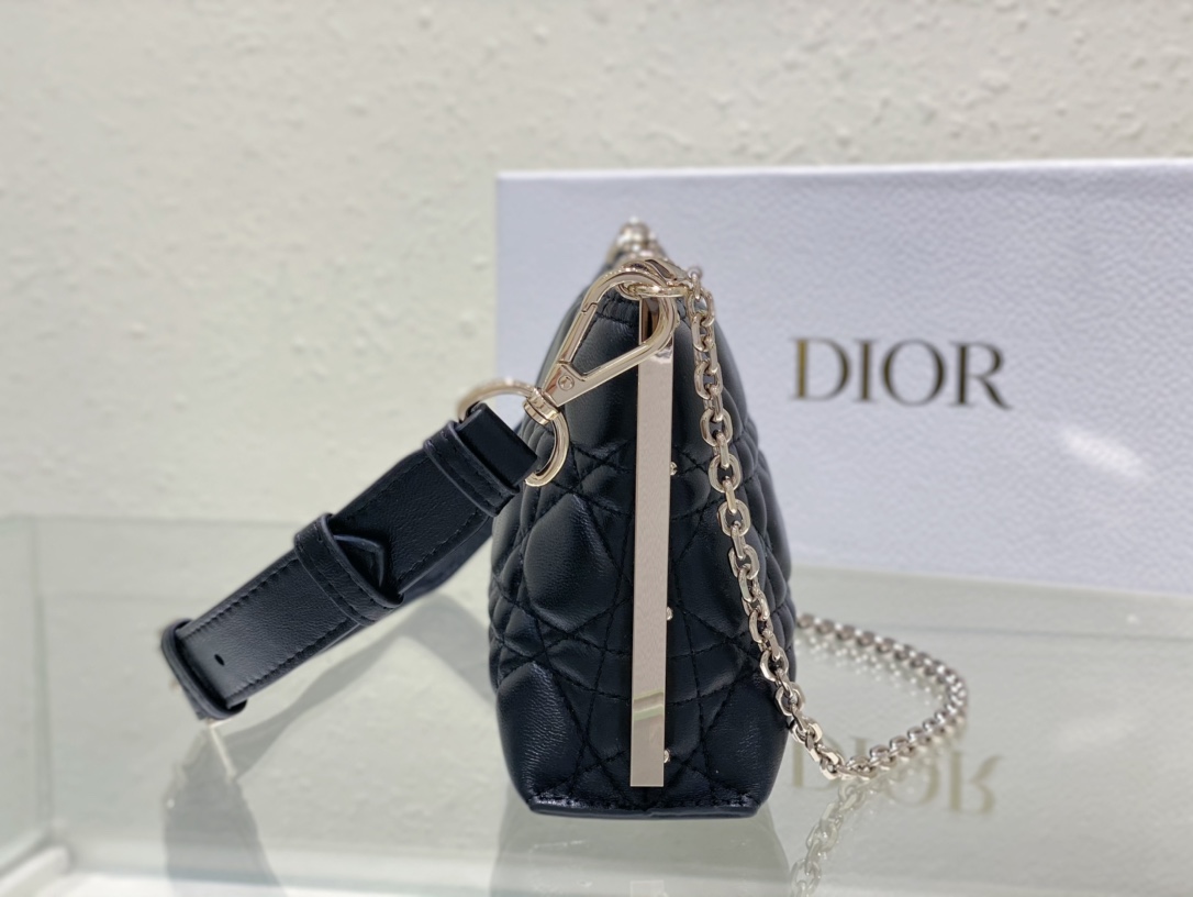 DIOR CLUB 3 (17) 27 x 12 x 5cm