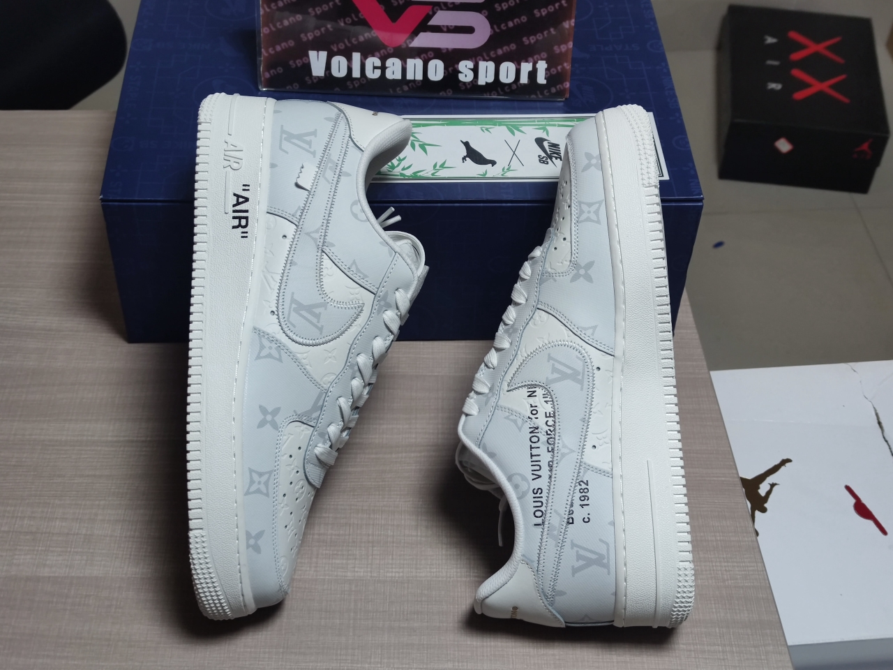 LV x Air Force 1'07 LV8 Low