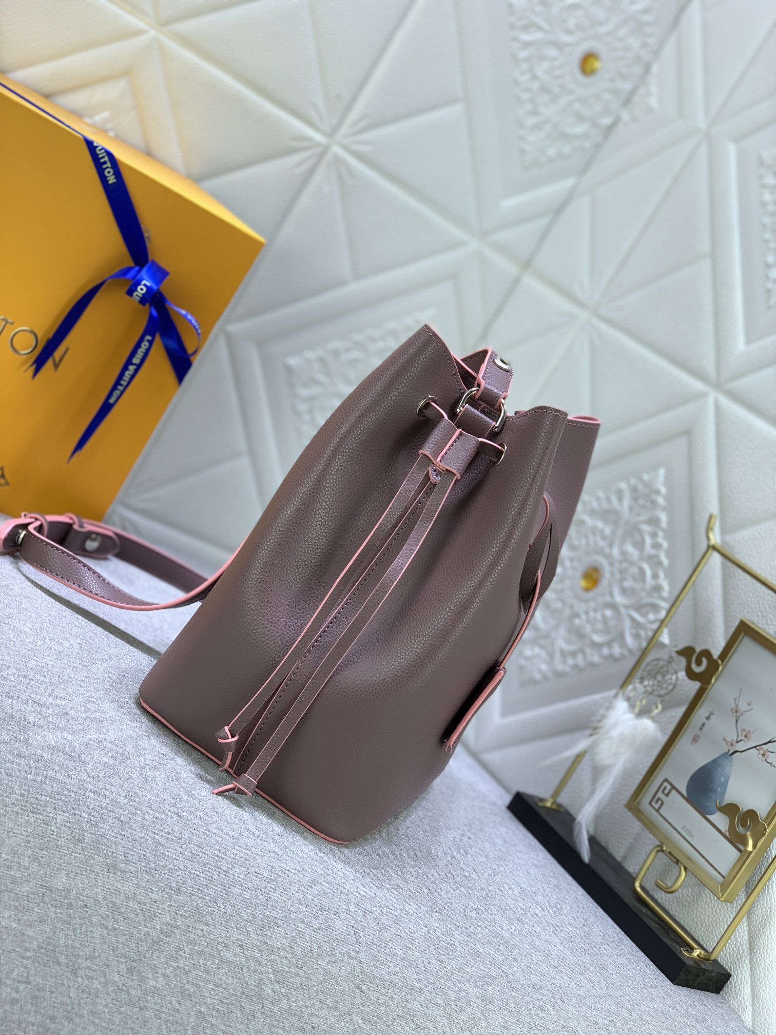 Louis Vuitton M54677 (5) 25-27-15cm