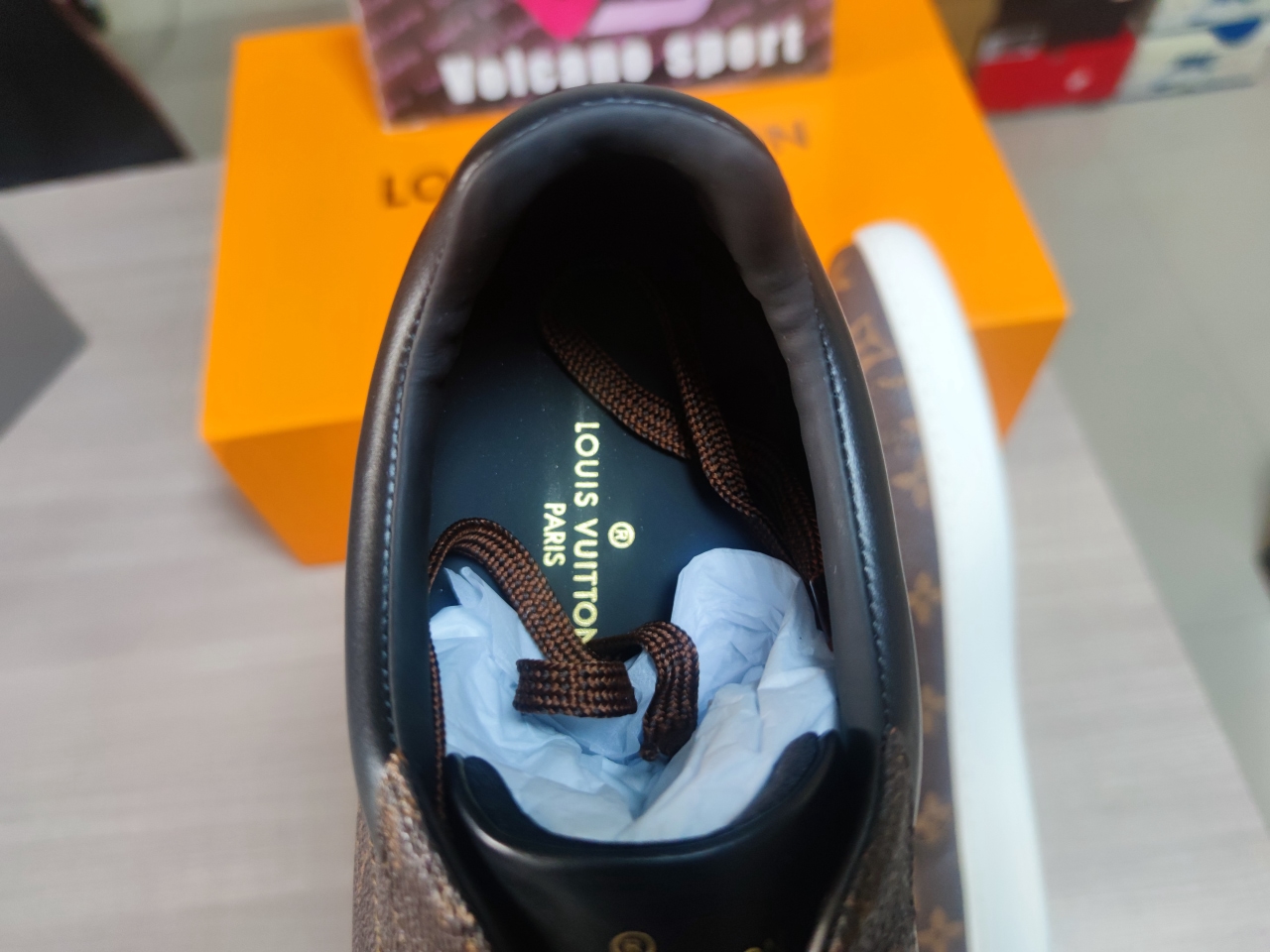 LV classic print shoes