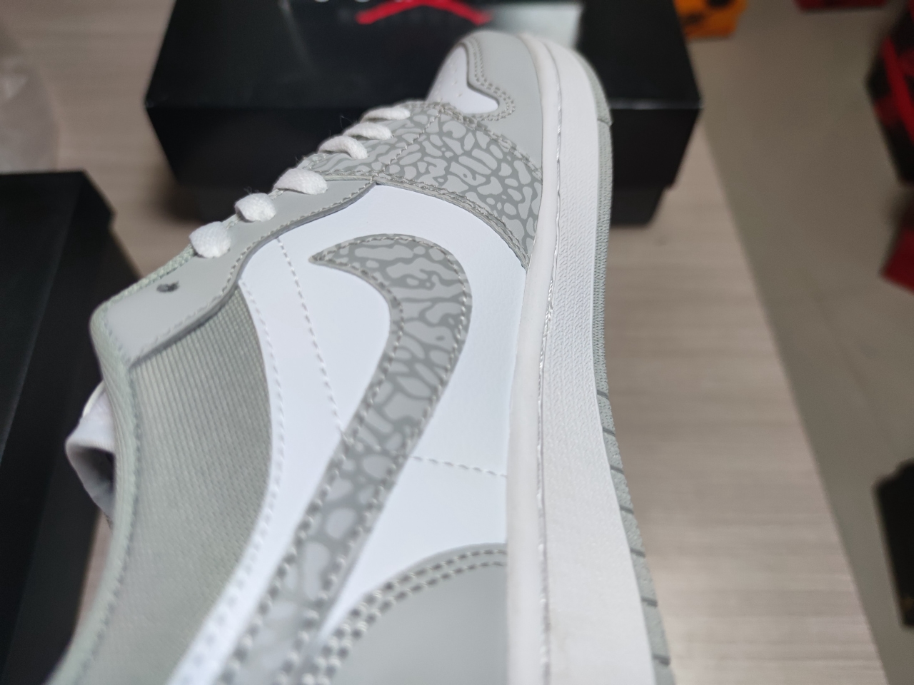 Jordan 1 Low PRM